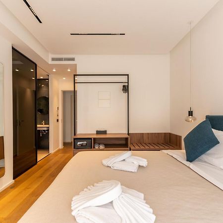 B&B Le Suites Di Costanza Cefalu Bagian luar foto