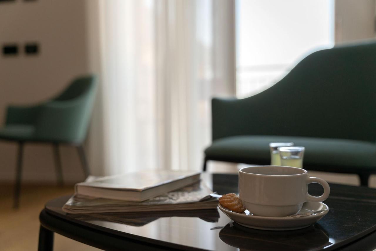 B&B Le Suites Di Costanza Cefalu Bagian luar foto